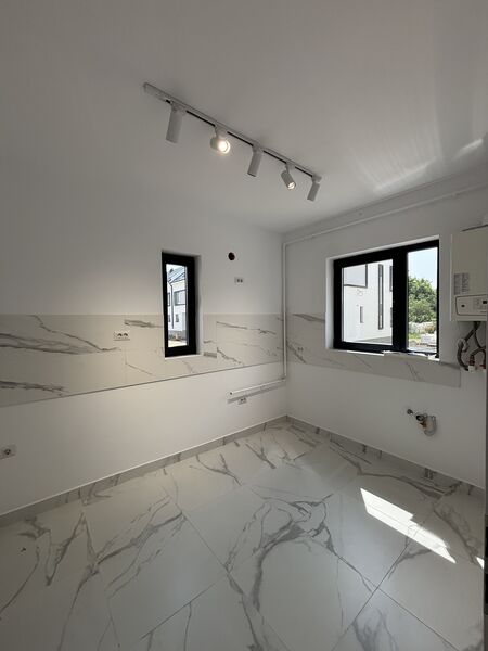 Eroii Revolutiei, Str. Tiparnitei, comision 0, parcare bonus, loc joaca.